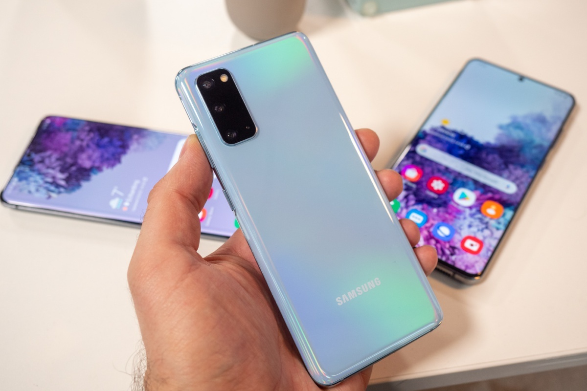 Samsung Galaxy S20 Fan Edition điện thoại tầm trung đáng mua nhất 2021