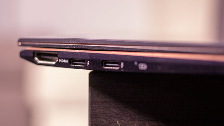 Asus ZenBook Flip S UX371