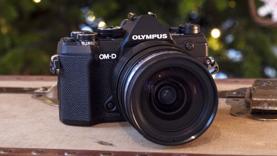 máy ảnh quay video Olympus E-M5 Mark III