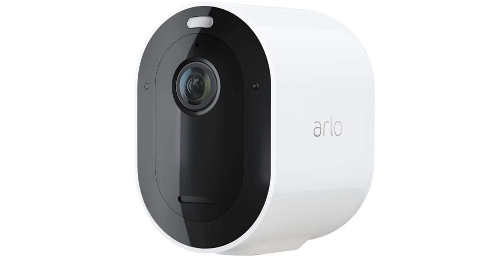 Arlo Pro 4 camera an ninh không dây ngoài trời